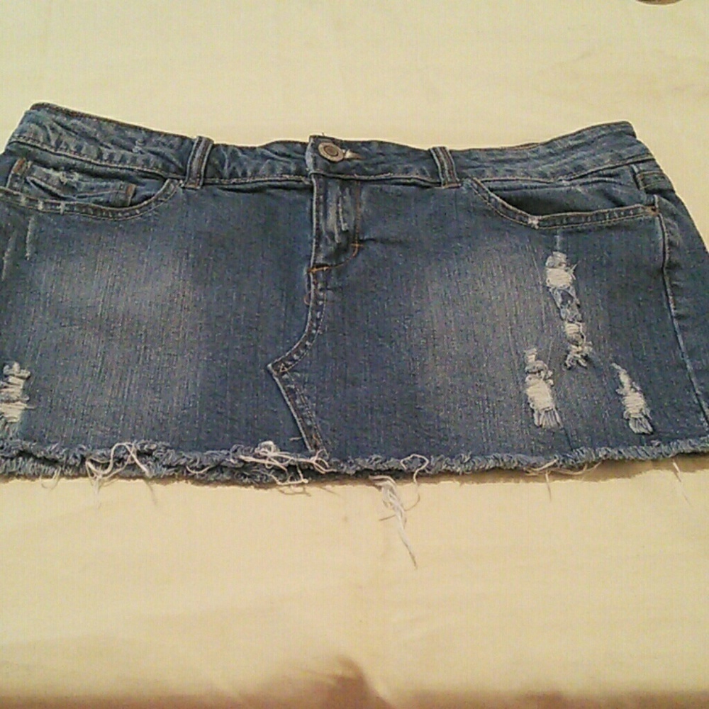 Rue 21 Jean Skirt size 11/12 (Q)
